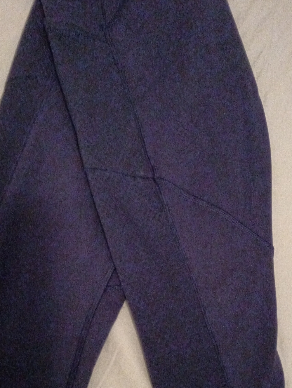 Lululemon - Picture 4 of 6